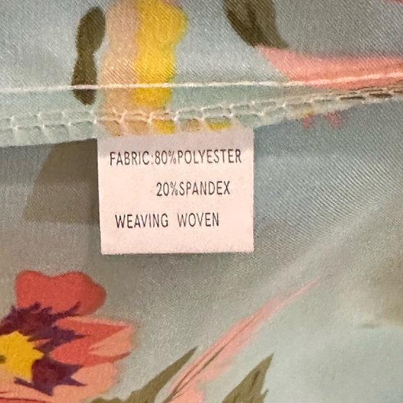 Light Aqua Blue Floral Satin Kimono Robe Cover Up with Waist Tie M - Picture 9 of 11